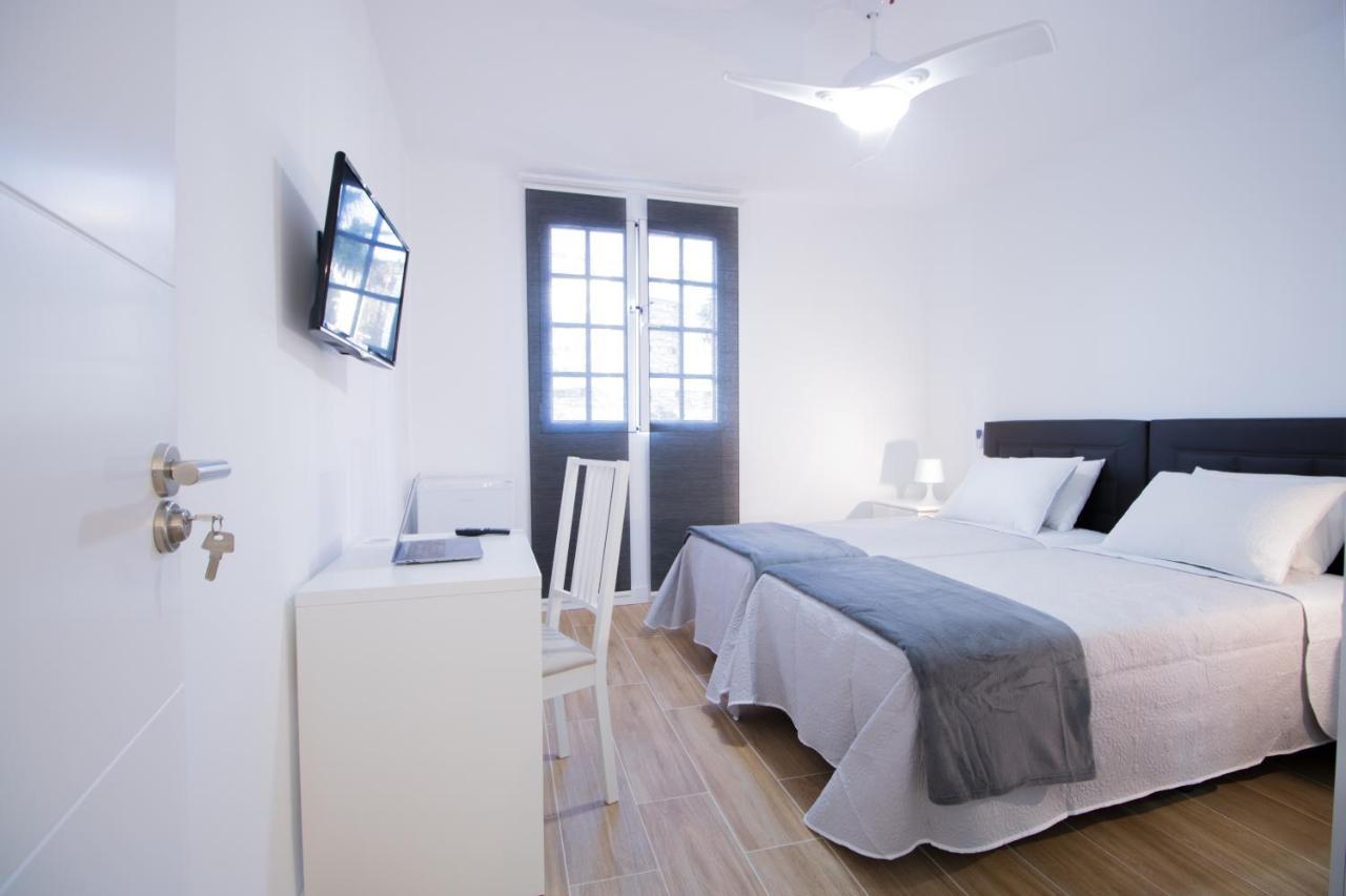 Las Palmas Smart Rooms Exterior photo